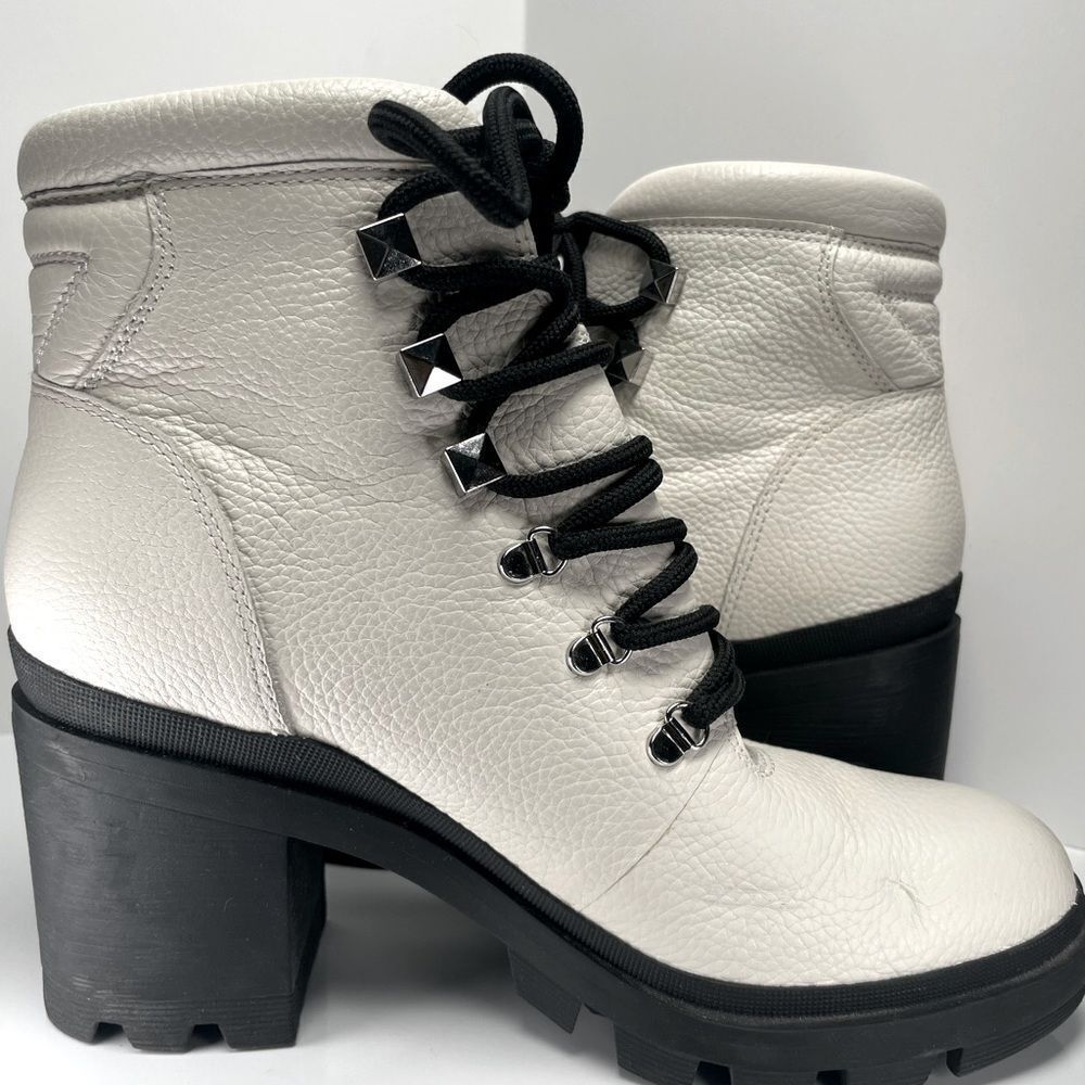 Marc Fisher Leather Ankle Kini Block Bootie, 7.5 - Picture 13 of 13